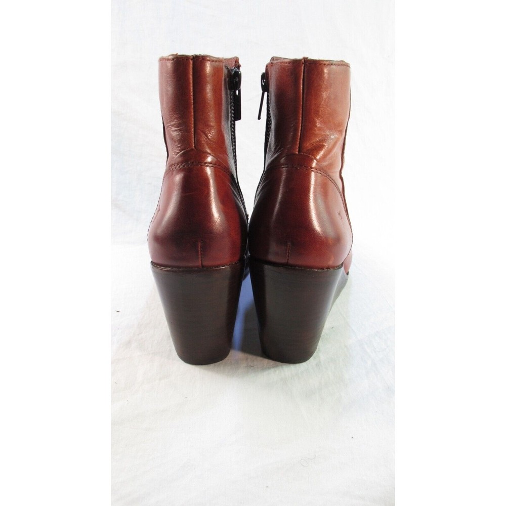 Frye Wedge Heel Ankle Boots Cognac Brown Leather Size 7 M- fits like a 6 - Picture 7 of 8